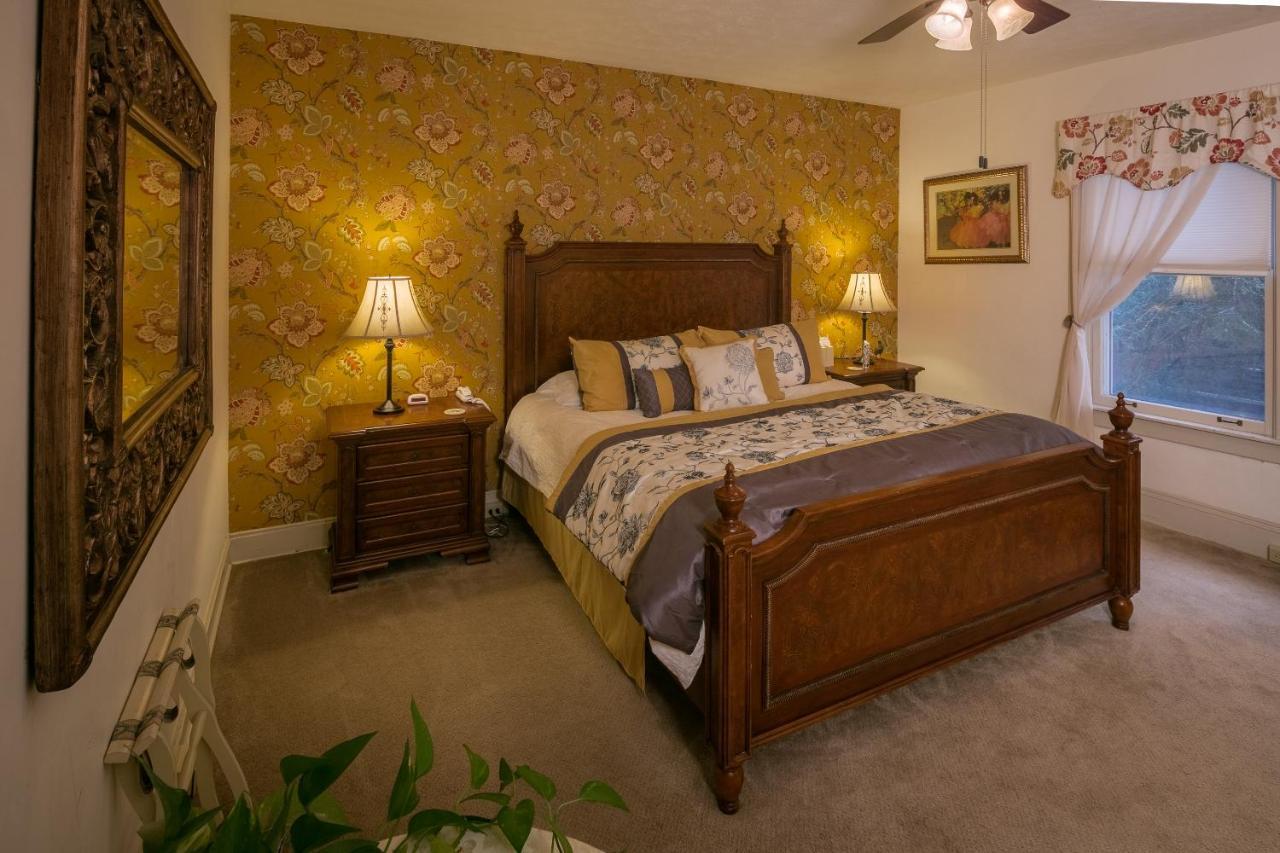 Taylor House Inn バナー・エルク エクステリア 写真