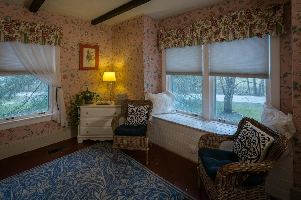 Taylor House Inn バナー・エルク エクステリア 写真