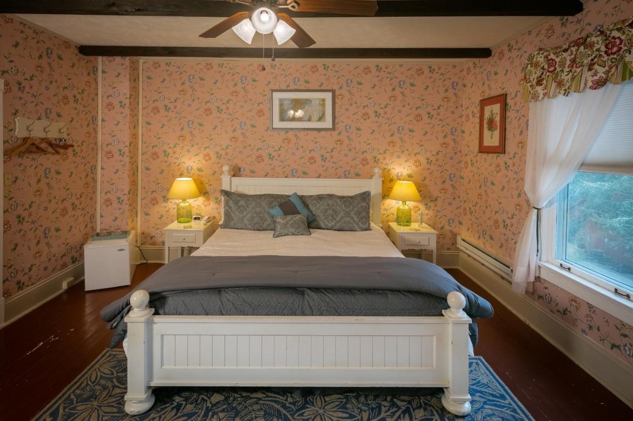 Taylor House Inn バナー・エルク エクステリア 写真
