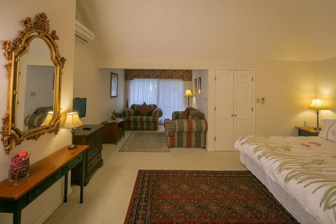 Taylor House Inn バナー・エルク エクステリア 写真