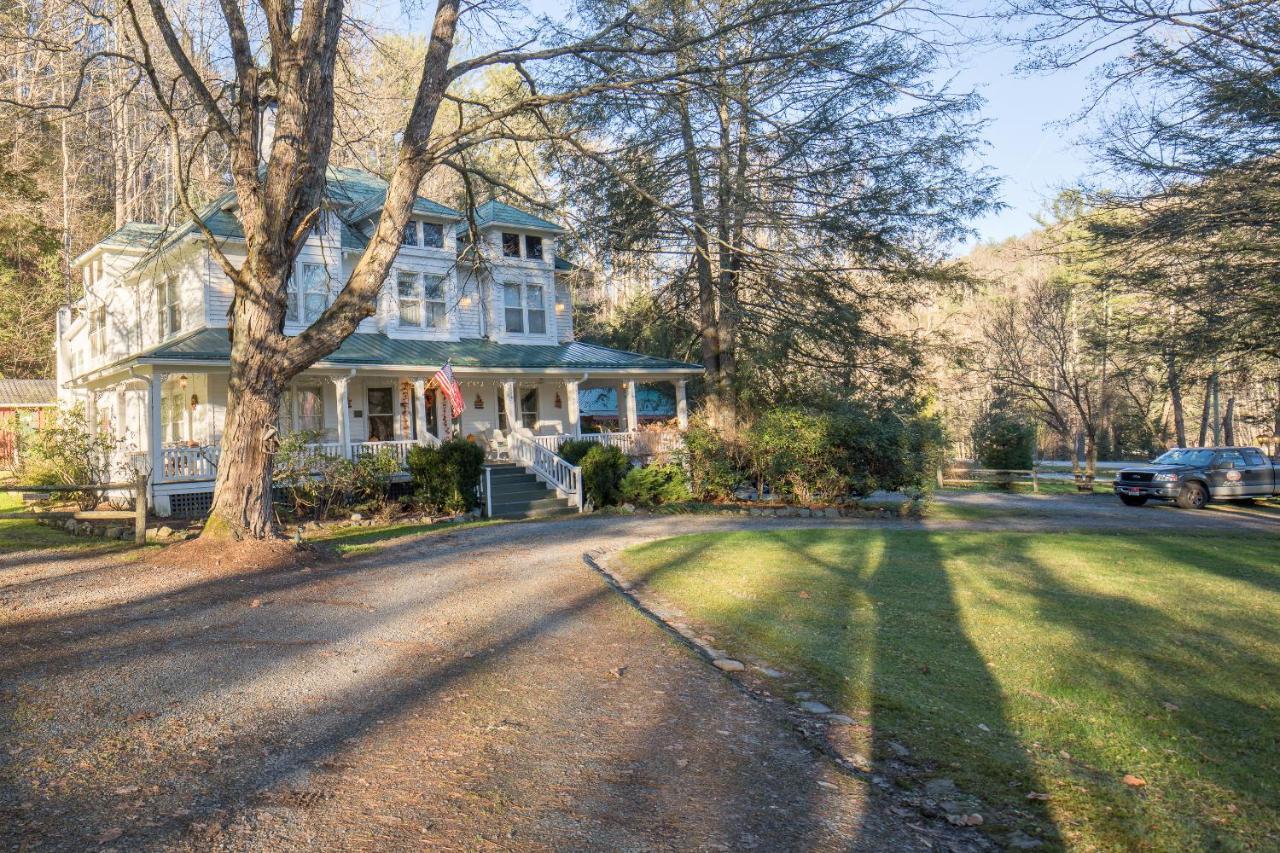 Taylor House Inn バナー・エルク エクステリア 写真