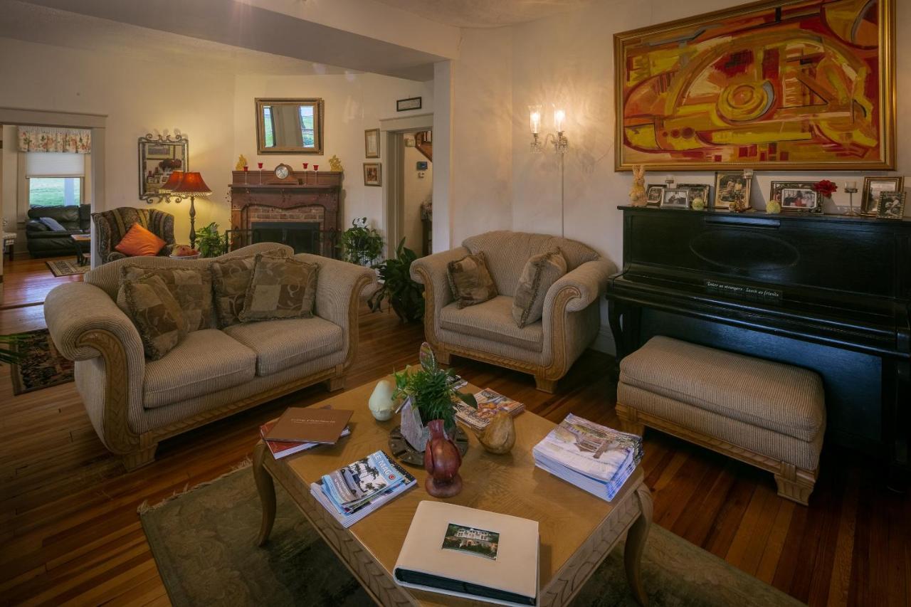 Taylor House Inn バナー・エルク エクステリア 写真